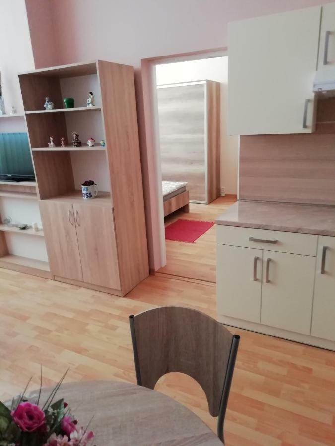 Apartman Lux Prešov Eksteriør billede