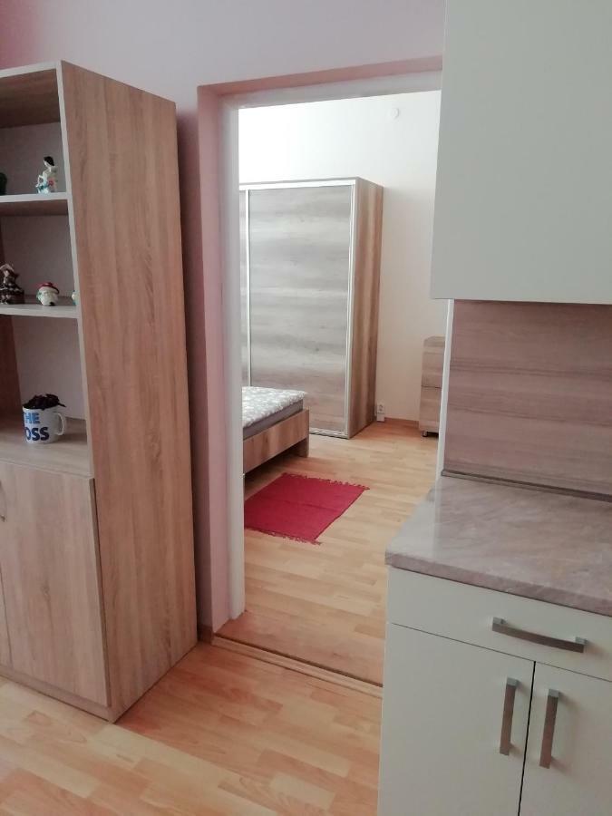 Apartman Lux Prešov Eksteriør billede