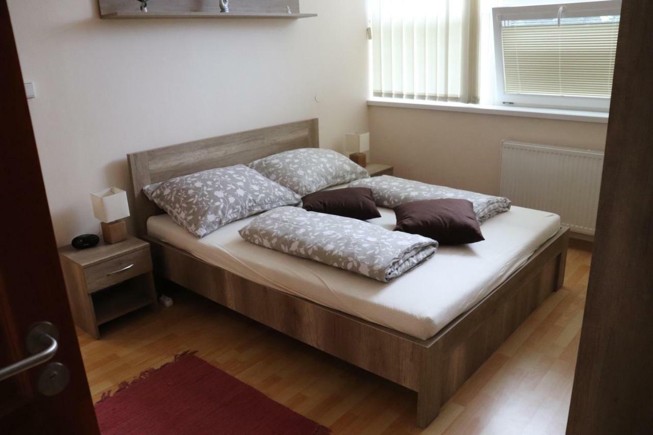 Apartman Lux Prešov Eksteriør billede